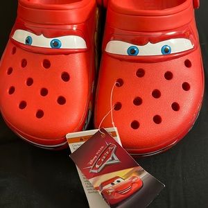 Lightning Mcqueen Crocs w8